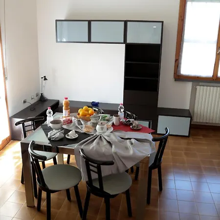 Via Emilia * Marmirolo (Reggio Emilia)